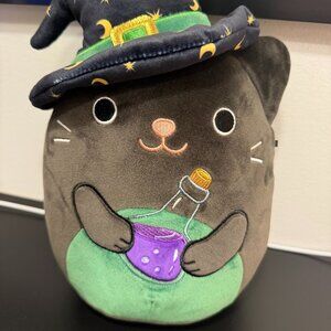 SQUISHMALLOWS Halloween Cleo the cat witch